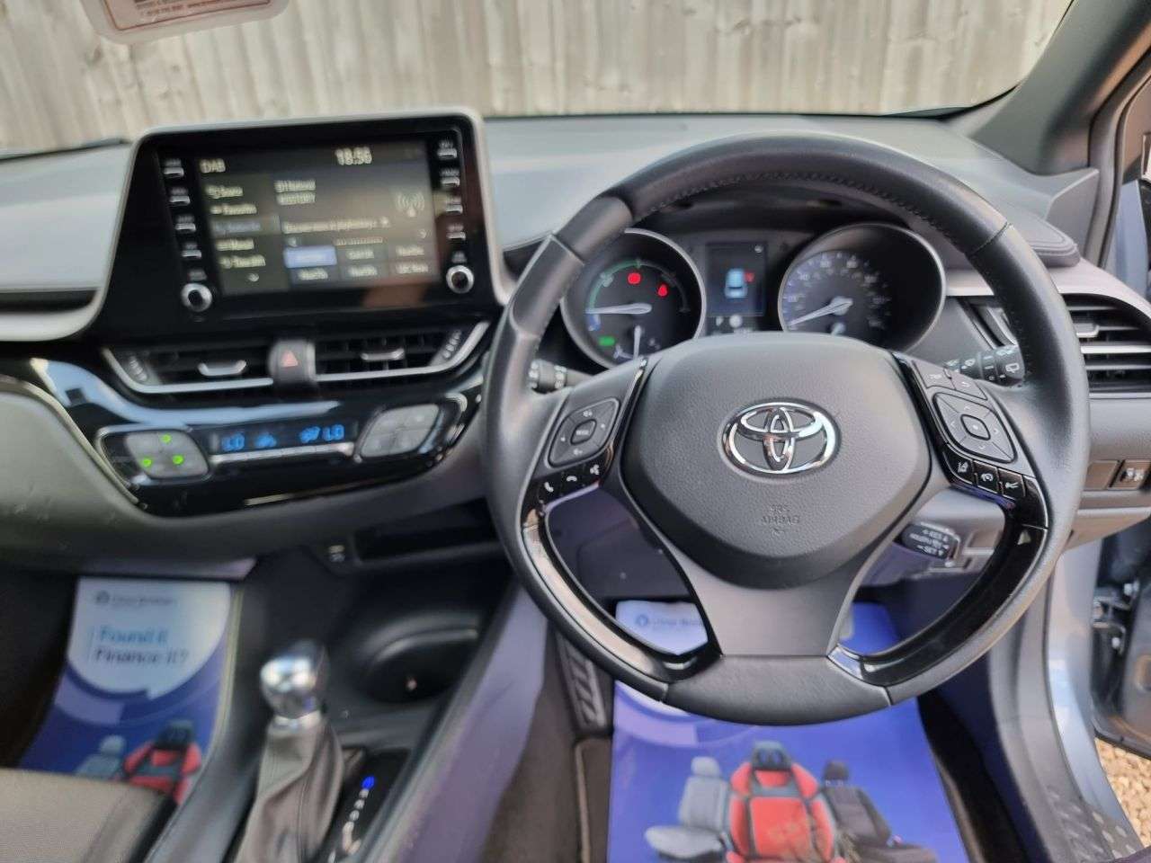 2023 TOYOTA C-HR 2023 TOYOTA C-HR