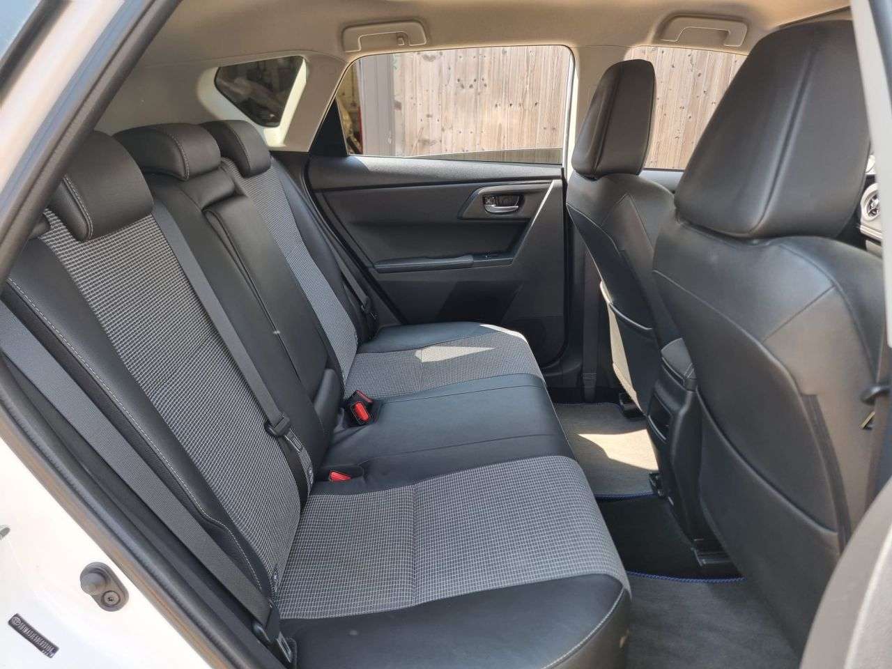 2017 TOYOTA AURIS 2017 TOYOTA AURIS