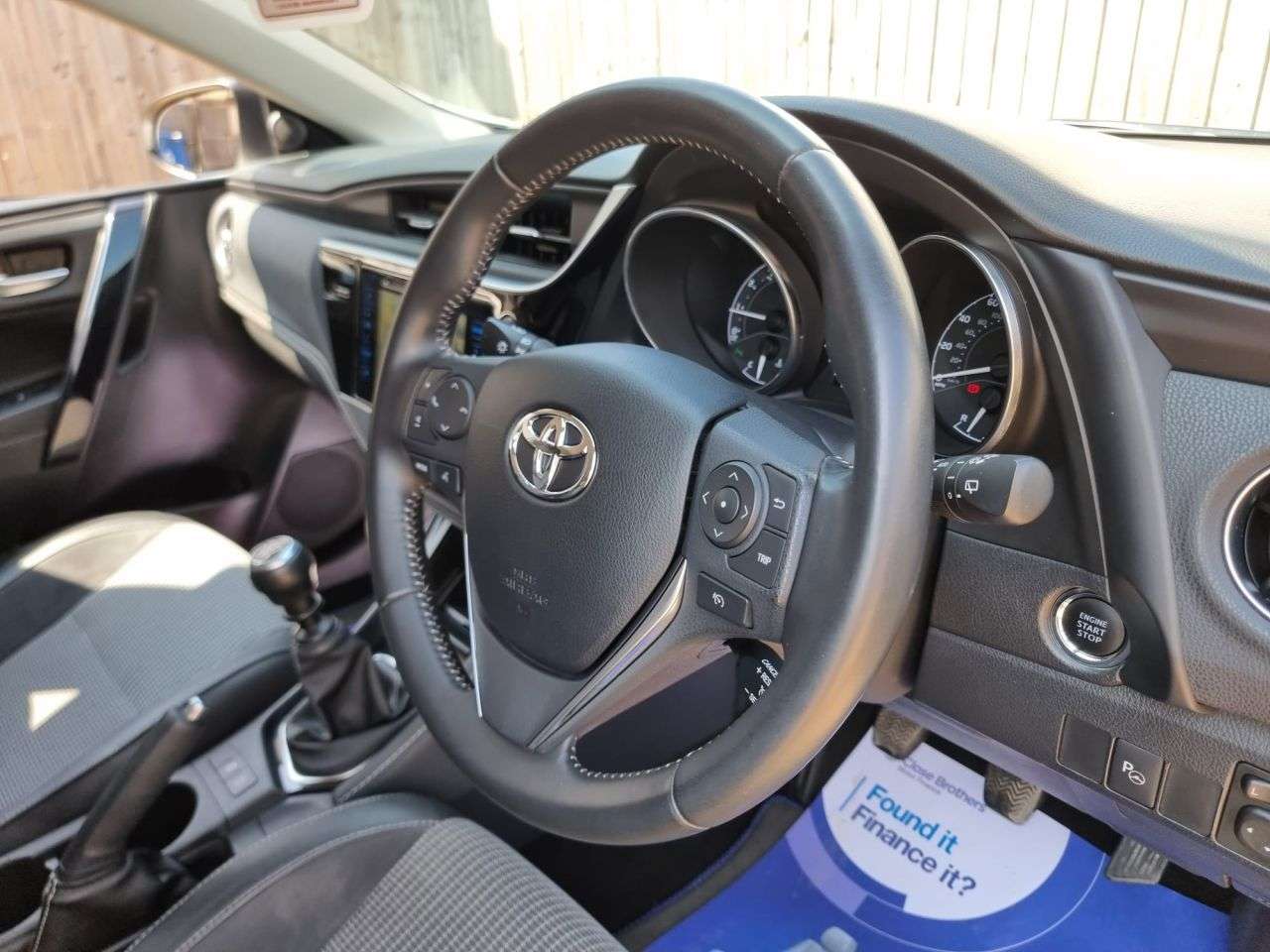 2017 TOYOTA AURIS 2017 TOYOTA AURIS