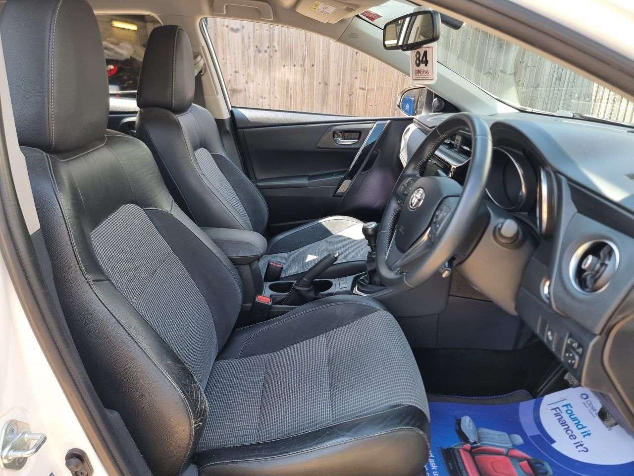 2017 TOYOTA AURIS 2017 TOYOTA AURIS