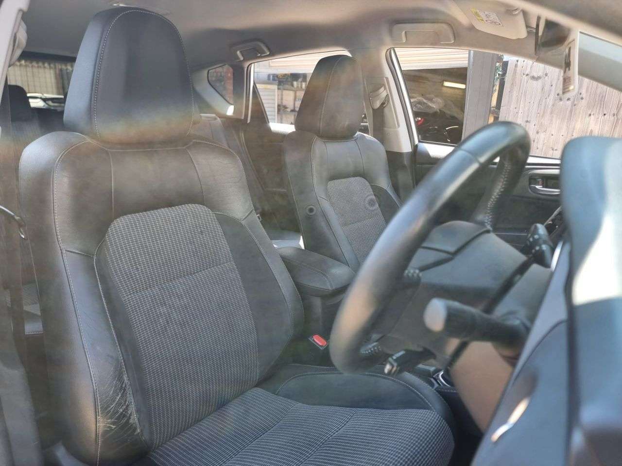2017 TOYOTA AURIS 2017 TOYOTA AURIS
