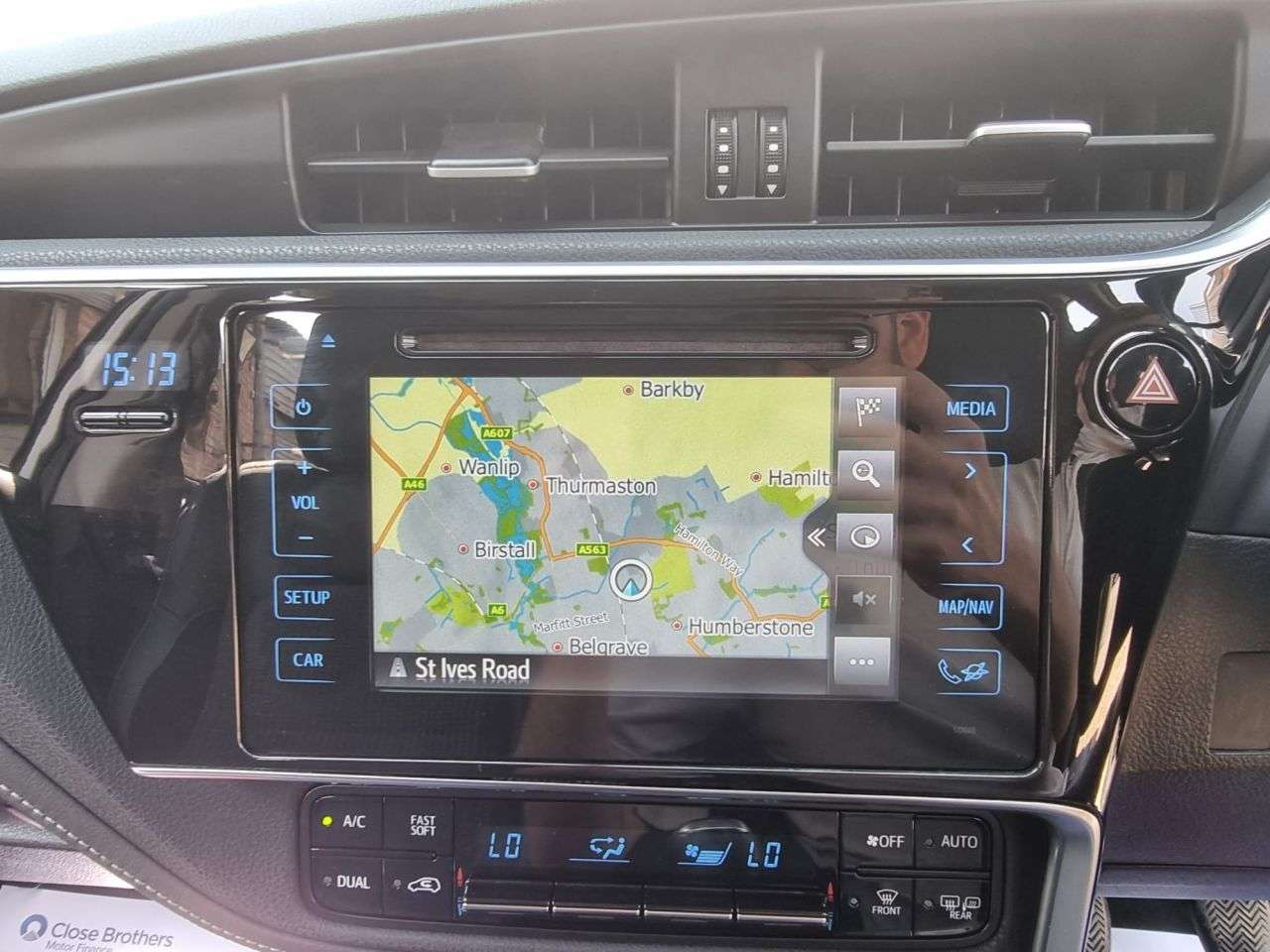 A 2017 TOYOTA AURIS 1.2 VVT-i Excel Hatchback 5dr Petrol Manual Euro 6 (s/s) (116 ps) SAT NAV + A 2017 TOYOTA AURIS 1.2 VVT-i Excel Hatchback 5dr Petrol Manual Euro 6 (s/s) (116 ps) SAT NAV +