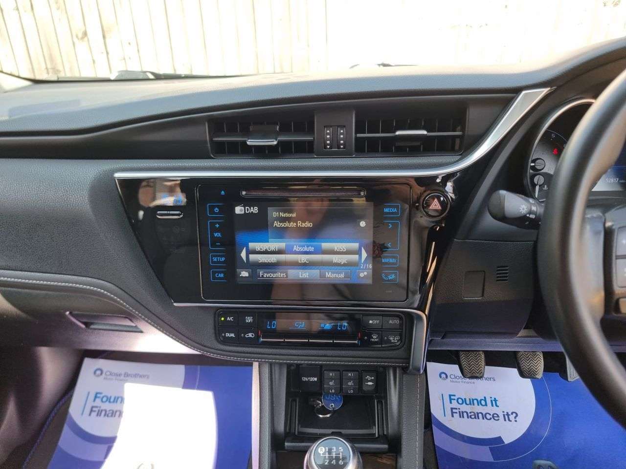 2017 TOYOTA AURIS 2017 TOYOTA AURIS