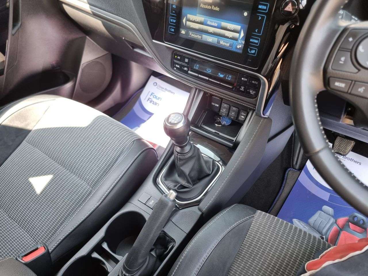 2017 TOYOTA AURIS 2017 TOYOTA AURIS