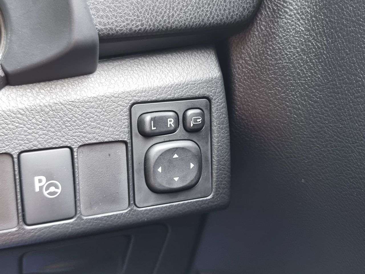 2017 TOYOTA AURIS 2017 TOYOTA AURIS