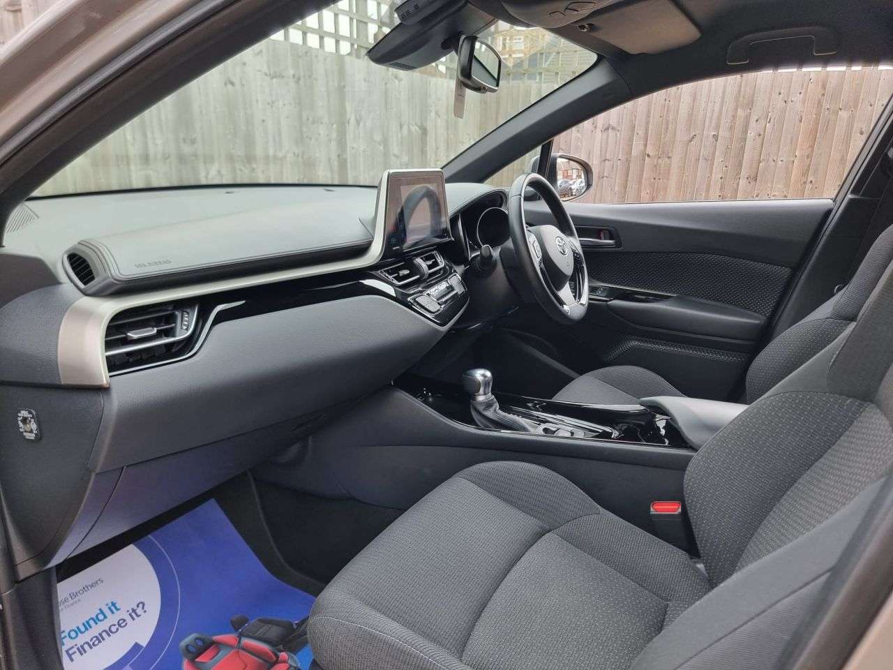 2019 TOYOTA C-HR 2019 TOYOTA C-HR
