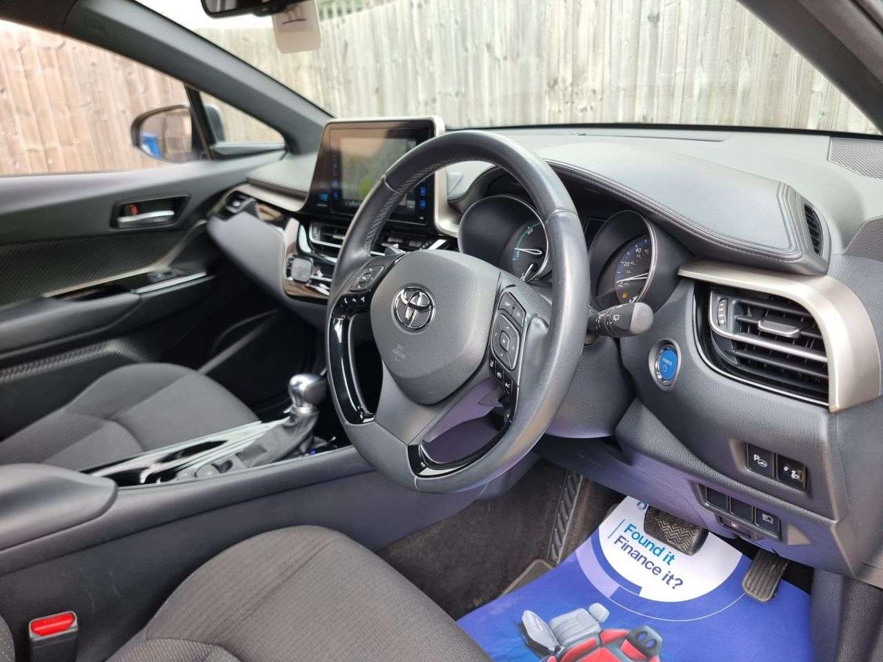A 2019 TOYOTA C-HR 1.8 VVT-h Design SUV 5dr Petrol Hybrid CVT Euro 6 (s/s) (122 ps) SAT NAV + A 2019 TOYOTA C-HR 1.8 VVT-h Design SUV 5dr Petrol Hybrid CVT Euro 6 (s/s) (122 ps) SAT NAV +