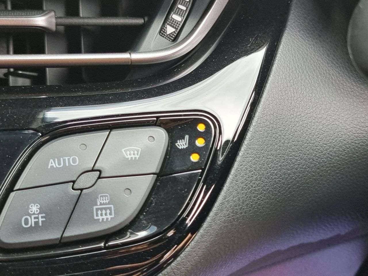 2019 TOYOTA C-HR 2019 TOYOTA C-HR