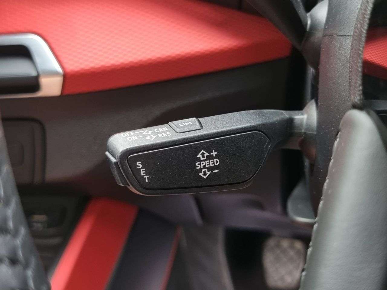 2017 AUDI Q2 2017 AUDI Q2