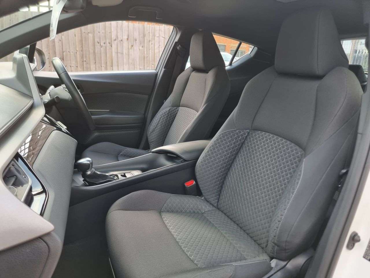 2021 TOYOTA C-HR 2021 TOYOTA C-HR
