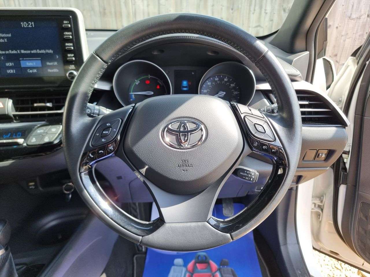 2021 TOYOTA C-HR 2021 TOYOTA C-HR