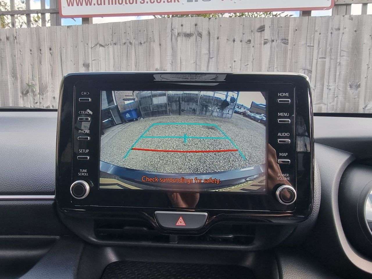 A 2023 TOYOTA YARIS 1.5 VVT-h Design Hatchback 5dr Petrol Hybrid E-CVT Euro 6 (s/s) (116 ps) R/ A 2023 TOYOTA YARIS 1.5 VVT-h Design Hatchback 5dr Petrol Hybrid E-CVT Euro 6 (s/s) (116 ps) R/