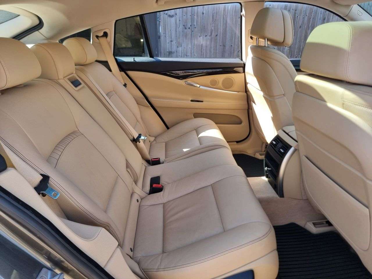 2015 BMW 5 SERIES GRAN TURISMO 2015 BMW 5 SERIES GRAN TURISMO