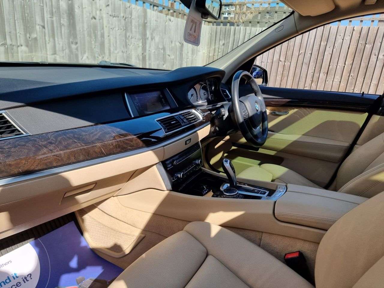 A 2015 BMW 5 SERIES GRAN TURISMO 2.0 520d Luxury GT 5dr Diesel Auto Euro 6 (s/s) (184 ps) SAT NAV+ CAMERA+ P A 2015 BMW 5 SERIES GRAN TURISMO 2.0 520d Luxury GT 5dr Diesel Auto Euro 6 (s/s) (184 ps) SAT NAV+ CAMERA+ P