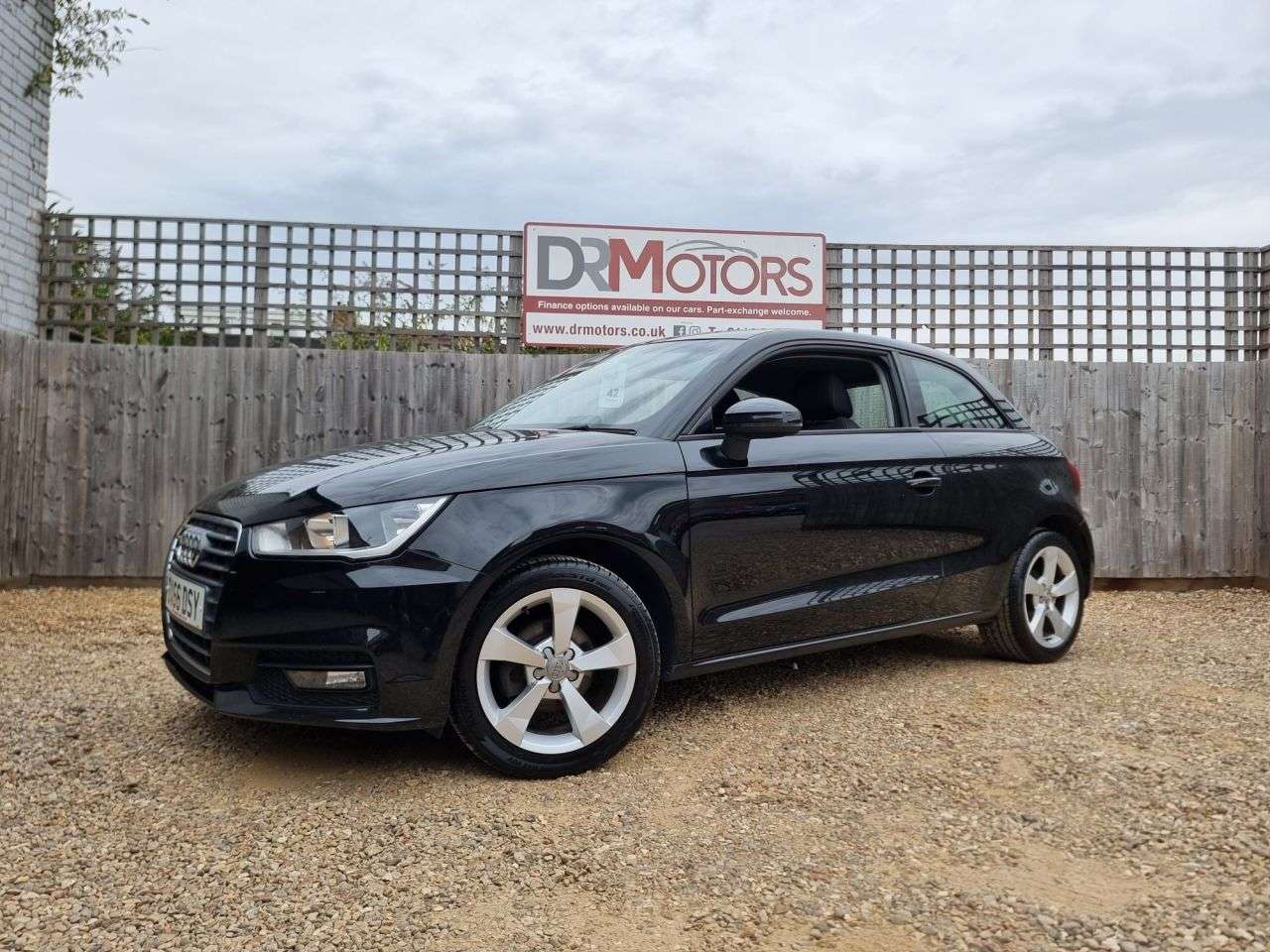 A 2016 AUDI A1 1.0 TFSI Sport Hatchback 3dr Petrol Manual Euro 6 (s/s) (95 ps) + BLUETOOTH A 2016 AUDI A1 1.0 TFSI Sport Hatchback 3dr Petrol Manual Euro 6 (s/s) (95 ps) + BLUETOOTH