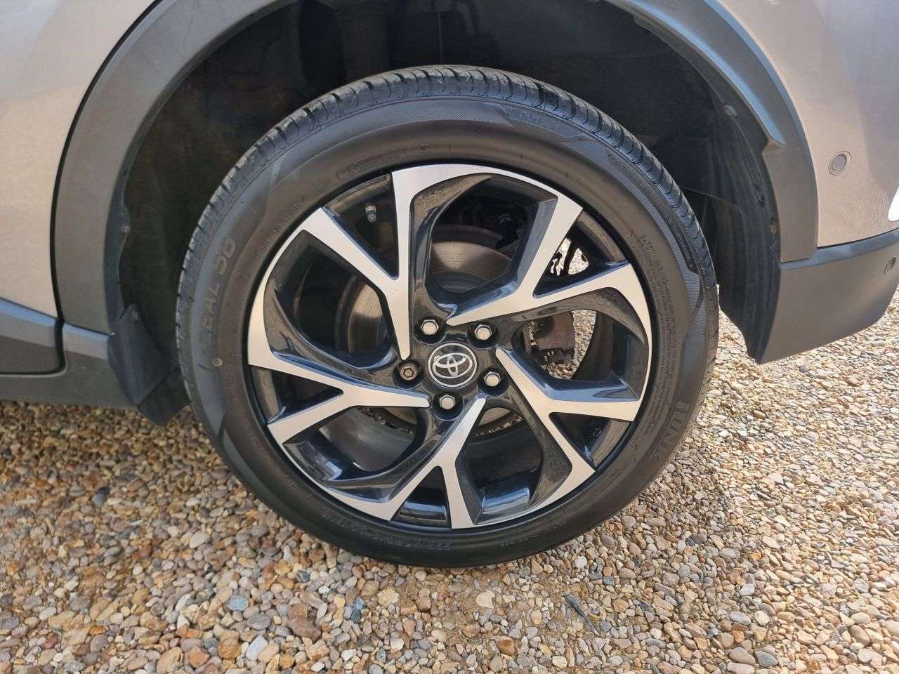 2018 TOYOTA C-HR 2018 TOYOTA C-HR