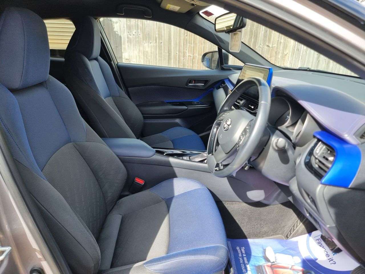 2018 TOYOTA C-HR 2018 TOYOTA C-HR
