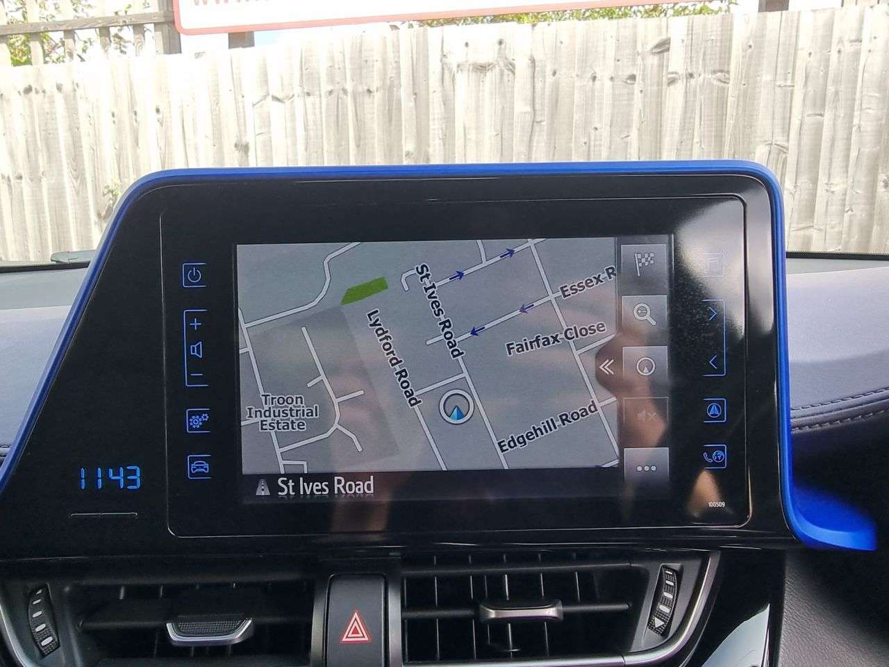 A 2018 TOYOTA C-HR 1.8 VVT-h Dynamic SUV 5dr Petrol Hybrid CVT Euro 6 (s/s) (122 ps) + SAT NAV A 2018 TOYOTA C-HR 1.8 VVT-h Dynamic SUV 5dr Petrol Hybrid CVT Euro 6 (s/s) (122 ps) + SAT NAV