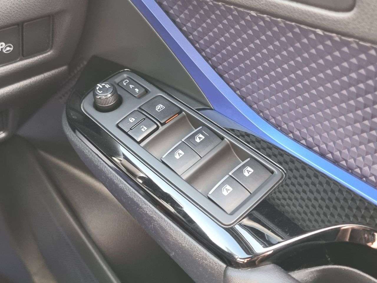 2018 TOYOTA C-HR 2018 TOYOTA C-HR