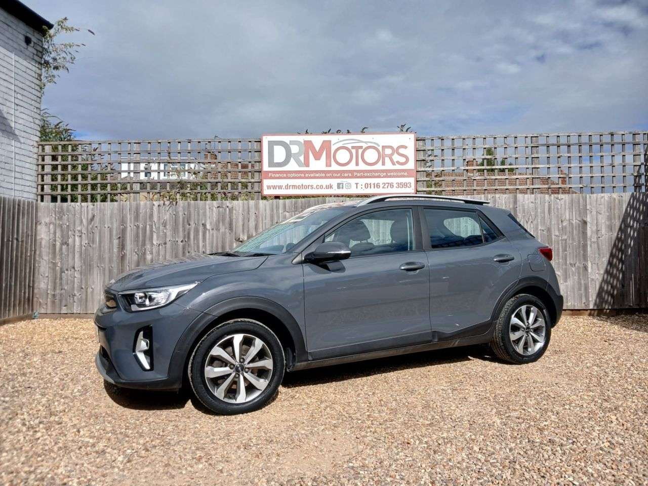 A 2023 KIA STONIC 1.0 T-GDi 2 SUV 5dr Petrol Manual Euro 6 (s/s) (99 bhp) APPLE CAR PLAY + CR A 2023 KIA STONIC 1.0 T-GDi 2 SUV 5dr Petrol Manual Euro 6 (s/s) (99 bhp) APPLE CAR PLAY + CR