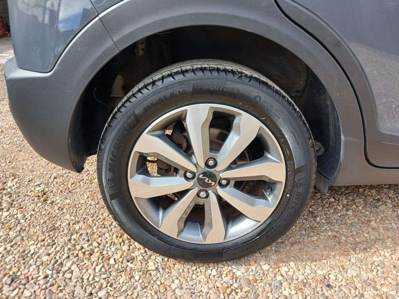 2023 KIA STONIC 2023 KIA STONIC