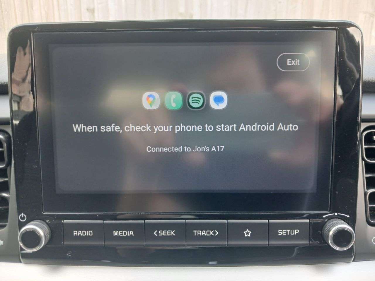 A 2023 KIA STONIC 1.0 T-GDi 2 SUV 5dr Petrol Manual Euro 6 (s/s) (99 bhp) APPLE CAR PLAY + CR A 2023 KIA STONIC 1.0 T-GDi 2 SUV 5dr Petrol Manual Euro 6 (s/s) (99 bhp) APPLE CAR PLAY + CR