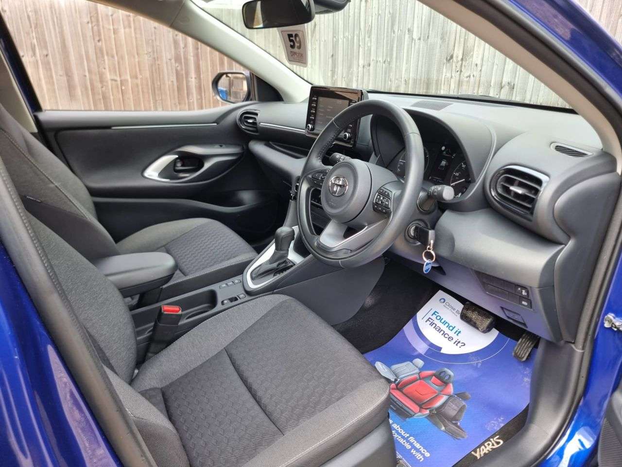 A 2023 TOYOTA YARIS 1.5 VVT-h Icon Hatchback 5dr Petrol Hybrid E-CVT Euro 6 (s/s) (116 ps) APPL A 2023 TOYOTA YARIS 1.5 VVT-h Icon Hatchback 5dr Petrol Hybrid E-CVT Euro 6 (s/s) (116 ps) APPL