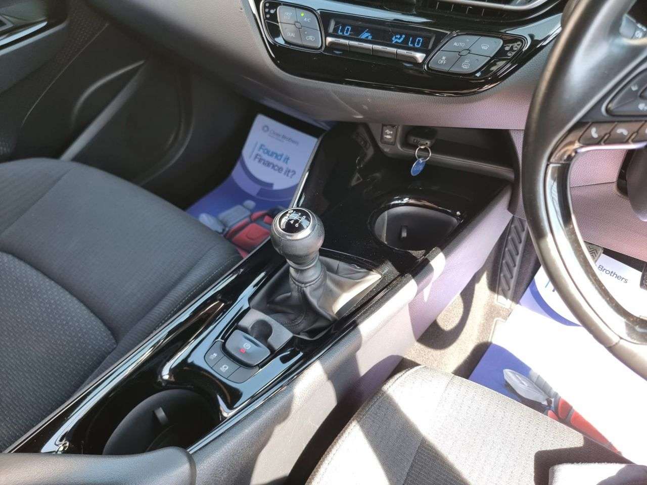 2019 TOYOTA C-HR 2019 TOYOTA C-HR