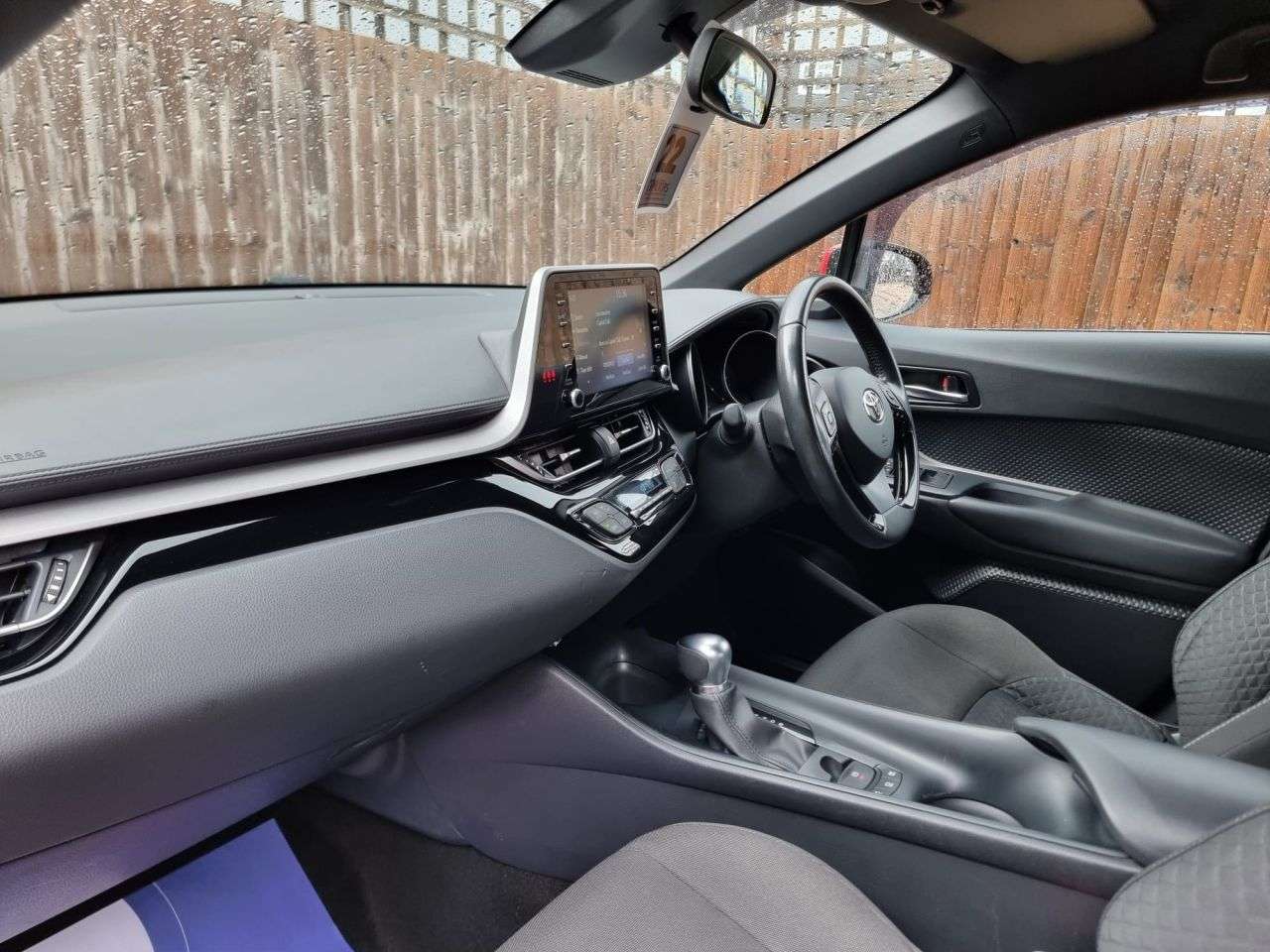 2023 TOYOTA C-HR 2023 TOYOTA C-HR