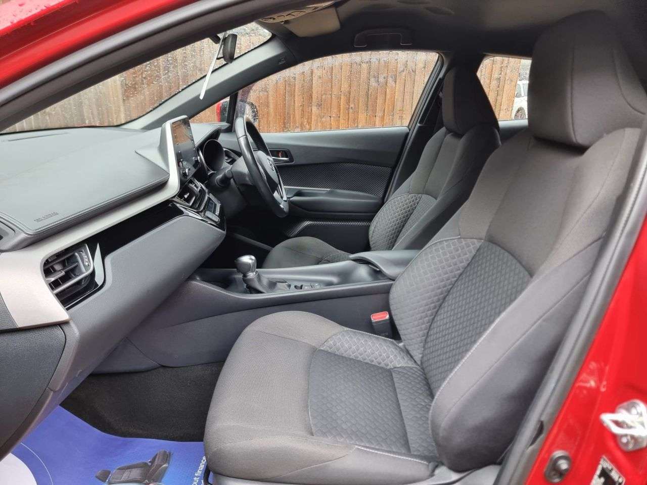2023 TOYOTA C-HR 2023 TOYOTA C-HR