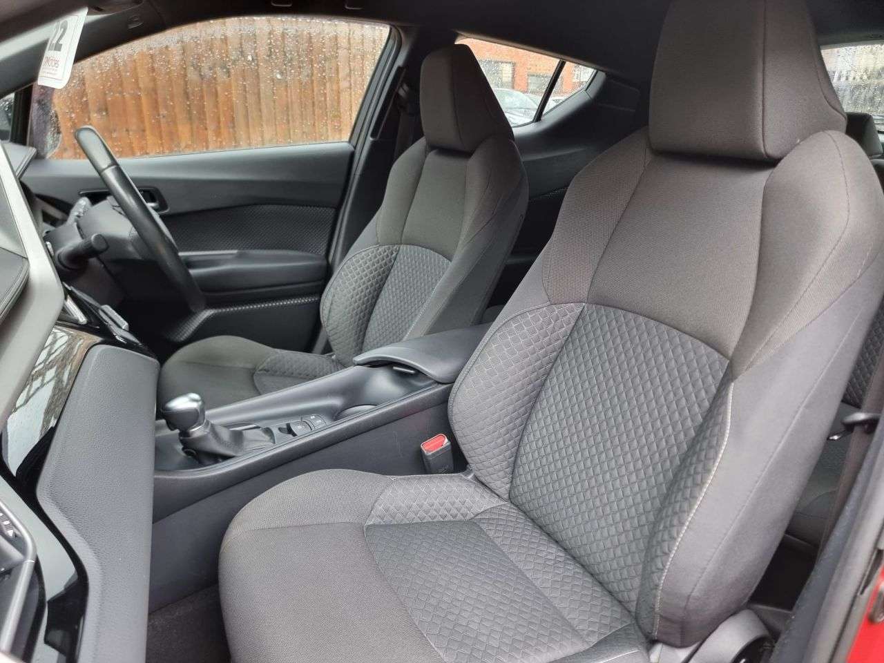 2023 TOYOTA C-HR 2023 TOYOTA C-HR