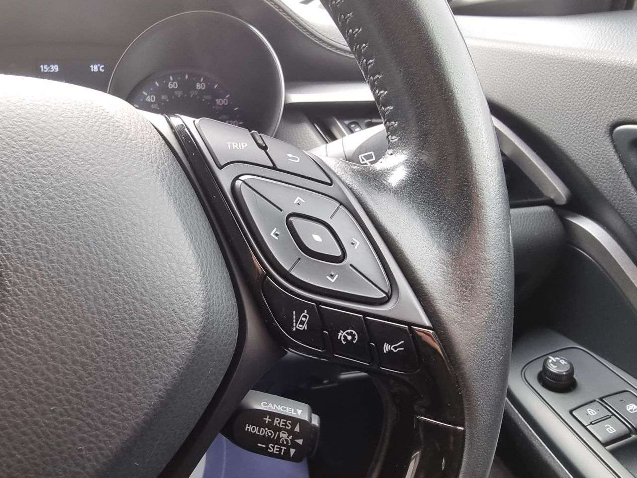 2023 TOYOTA C-HR 2023 TOYOTA C-HR