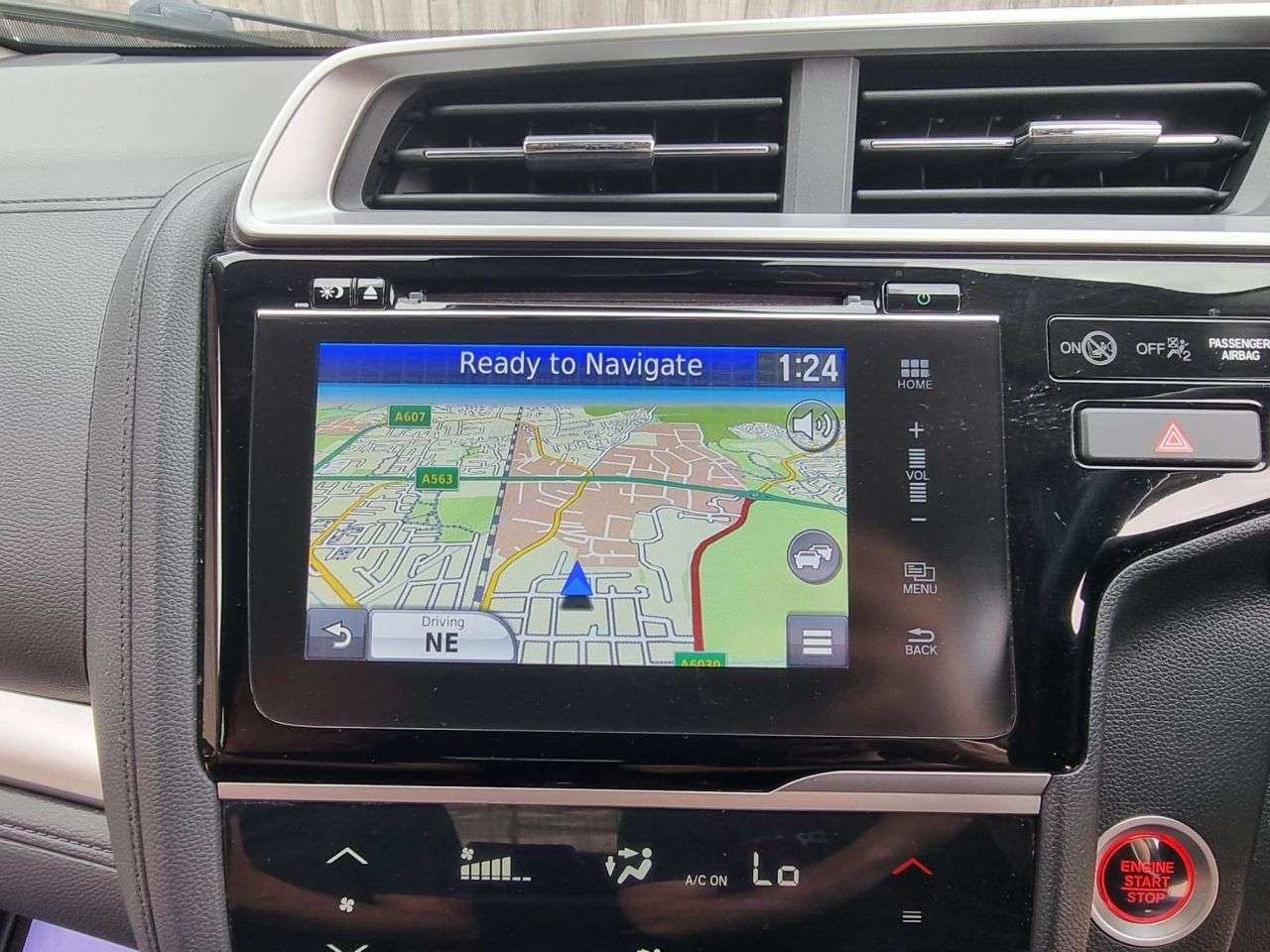 A 2018 HONDA JAZZ 1.3 i-VTEC EX Navi Hatchback 5dr Petrol CVT Euro 6 (s/s) (102 ps) SAT NAV + A 2018 HONDA JAZZ 1.3 i-VTEC EX Navi Hatchback 5dr Petrol CVT Euro 6 (s/s) (102 ps) SAT NAV +