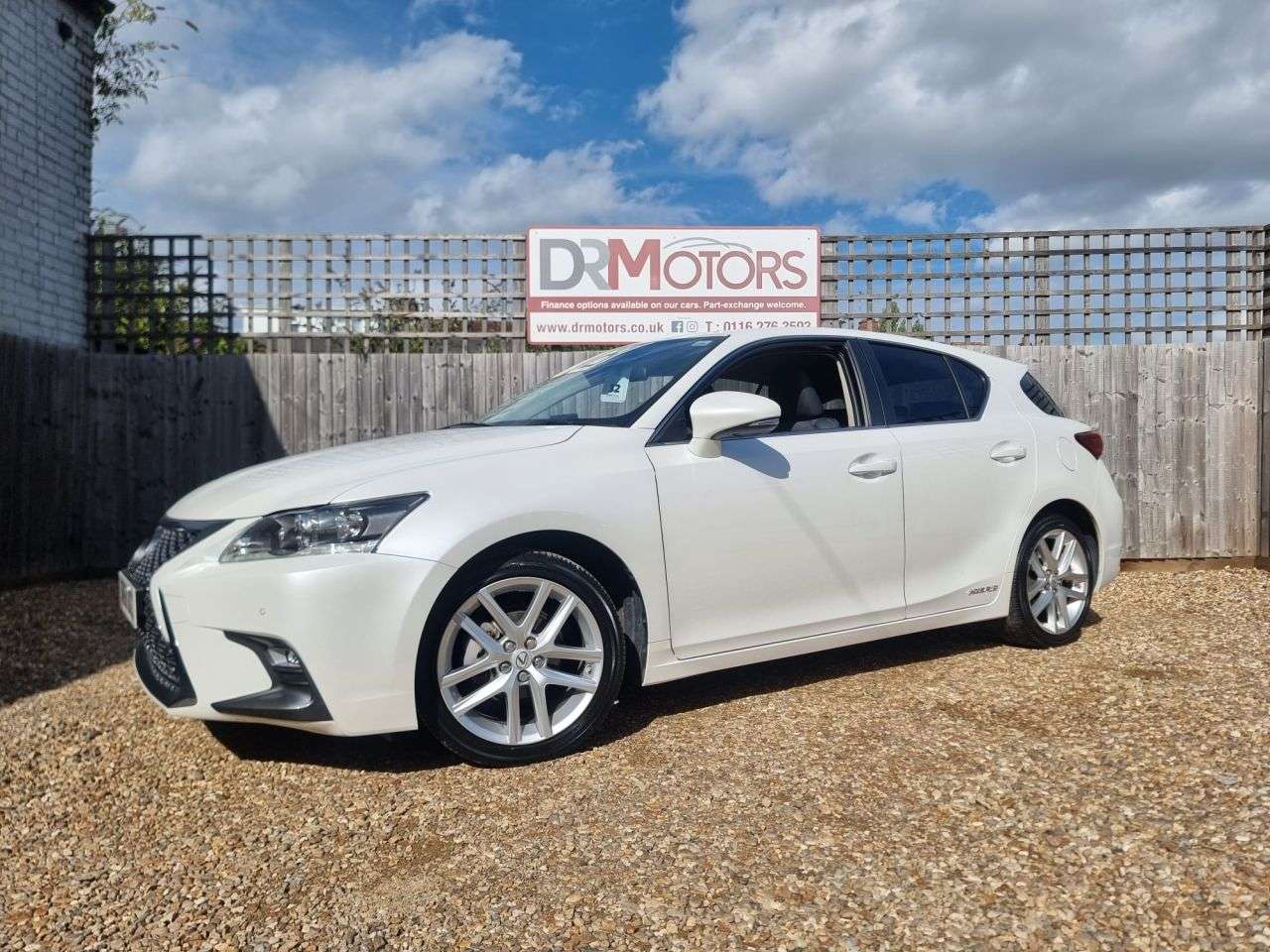 A 2019 LEXUS CT 1.8 200h Hatchback 5dr Petrol Hybrid E-CVT Euro 6 (s/s) (136 ps) SAT NAV + A 2019 LEXUS CT 1.8 200h Hatchback 5dr Petrol Hybrid E-CVT Euro 6 (s/s) (136 ps) SAT NAV +