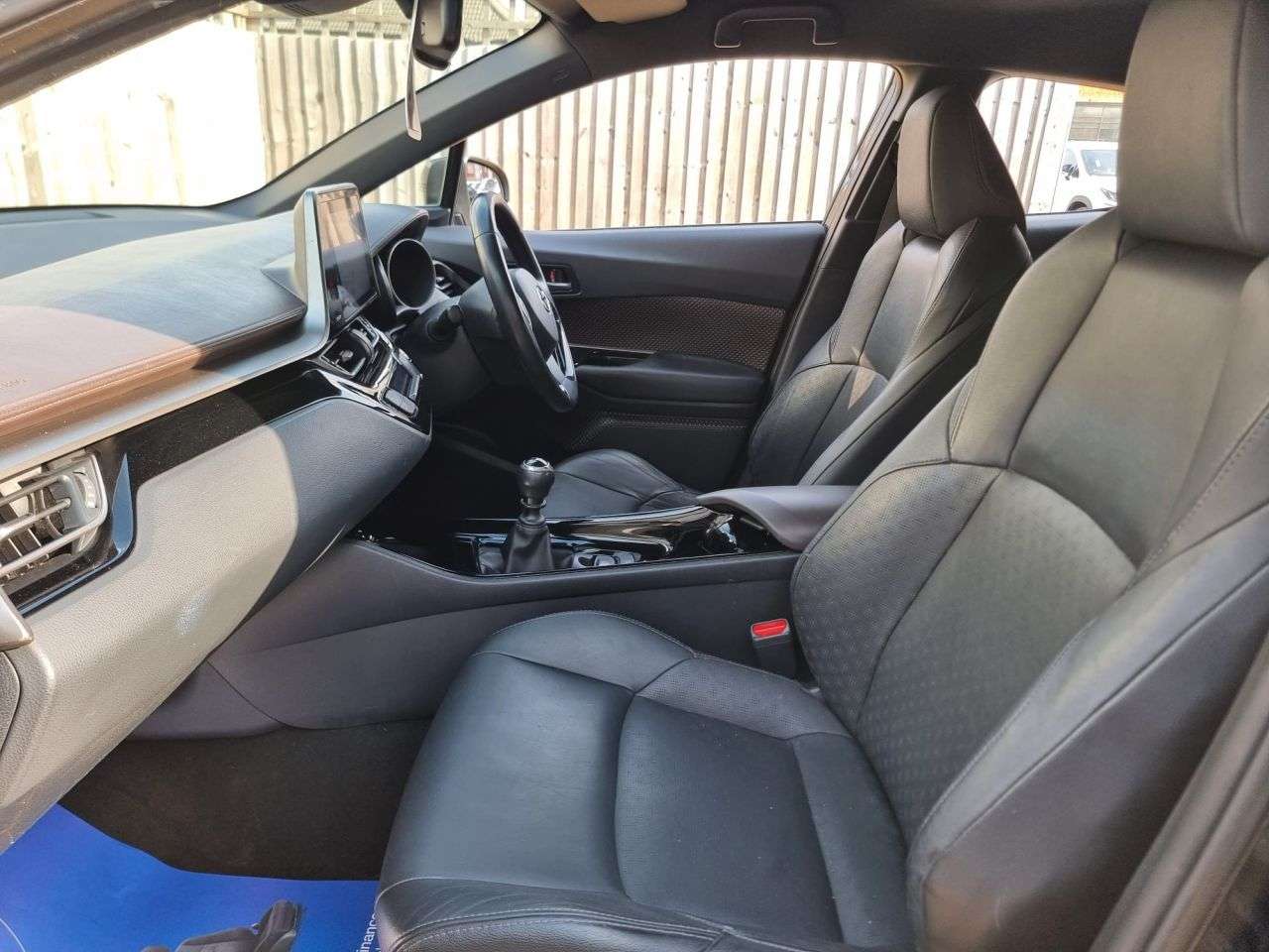 2019 TOYOTA C-HR 2019 TOYOTA C-HR