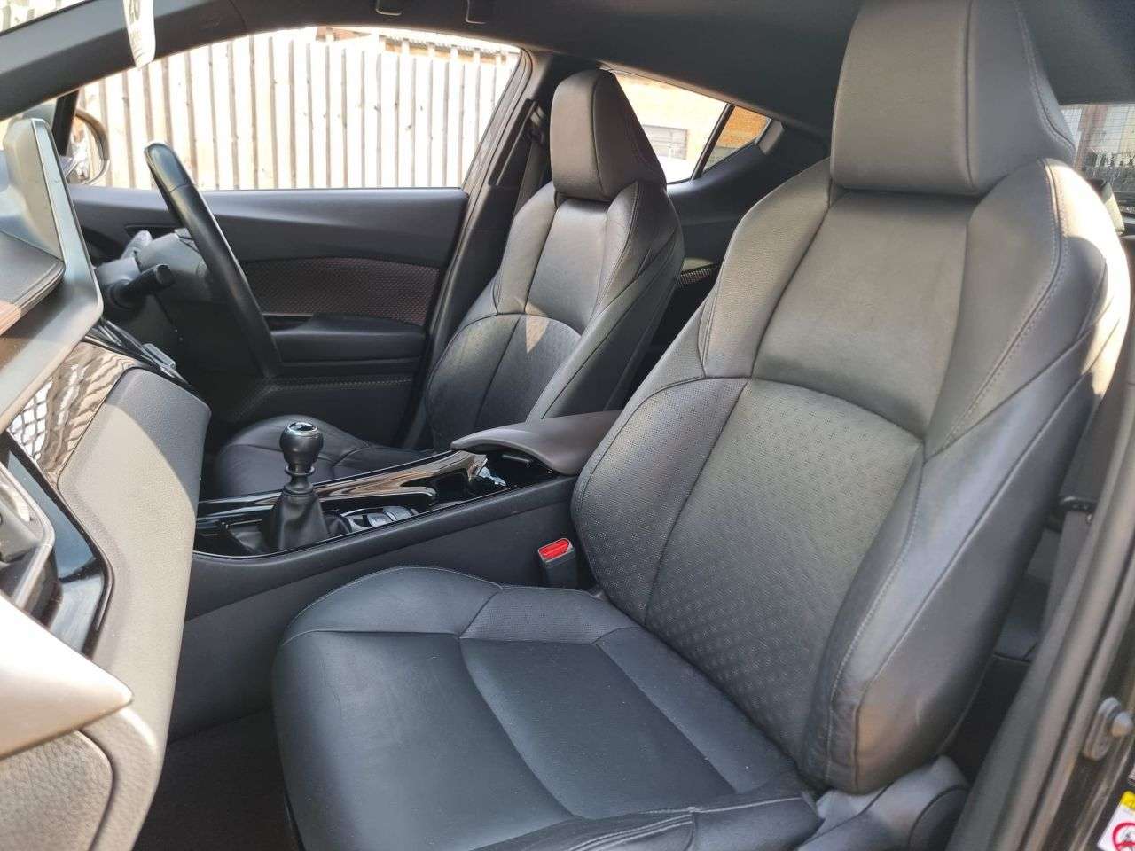 2019 TOYOTA C-HR 2019 TOYOTA C-HR