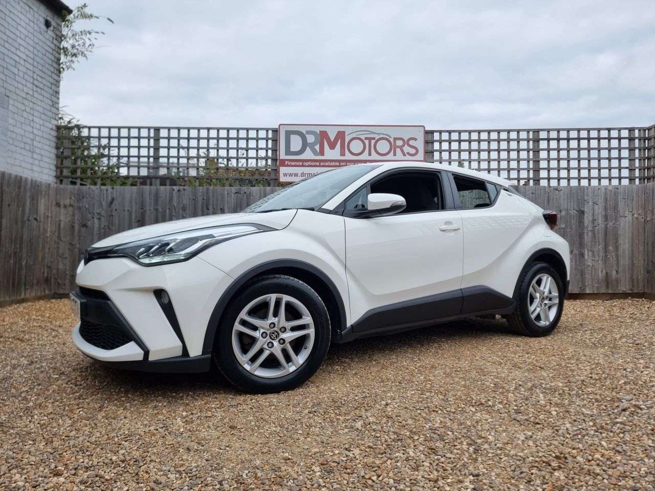 A 2023 TOYOTA C-HR 1.8 VVT-h GPF Icon SUV 5dr Petrol Hybrid CVT Euro 6 (s/s) (122 ps) APPLE CA A 2023 TOYOTA C-HR 1.8 VVT-h GPF Icon SUV 5dr Petrol Hybrid CVT Euro 6 (s/s) (122 ps) APPLE CA