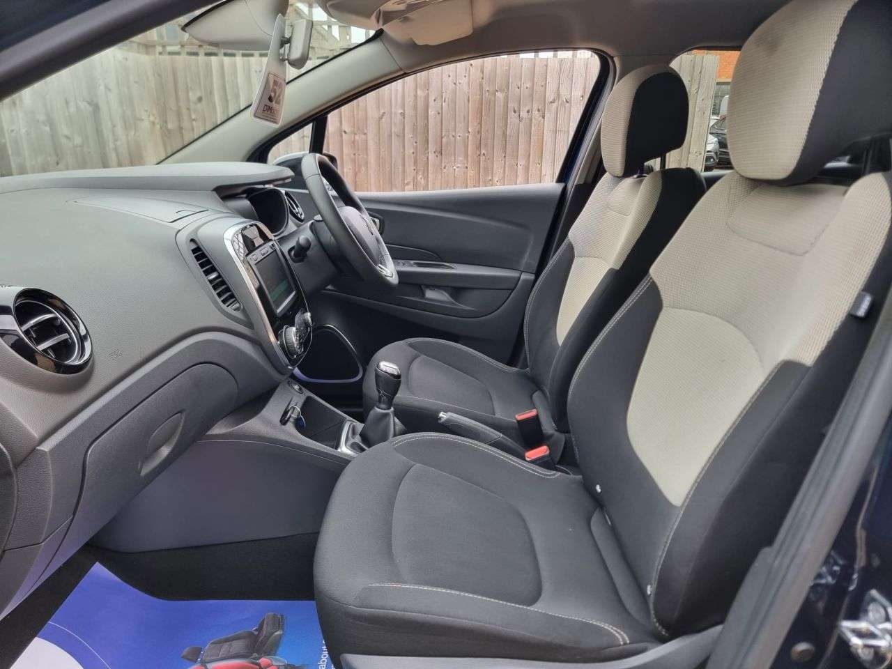 2019 RENAULT CAPTUR 2019 RENAULT CAPTUR