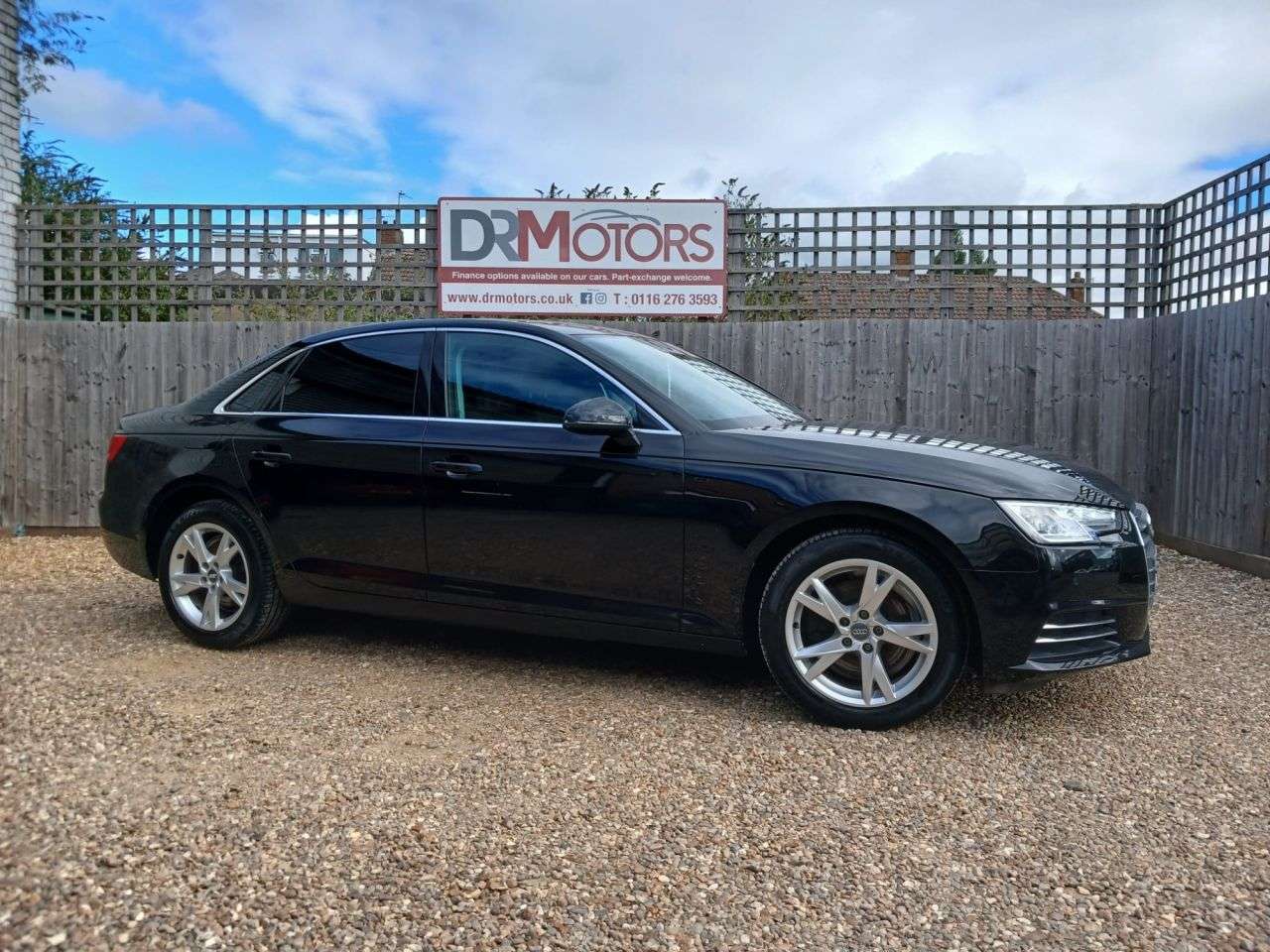 A 2016 AUDI A4 1.4 TFSI Sport Saloon 4dr Petrol Manual Euro 6 (s/s) (150 ps) + APPLE CAR P A 2016 AUDI A4 1.4 TFSI Sport Saloon 4dr Petrol Manual Euro 6 (s/s) (150 ps) + APPLE CAR P