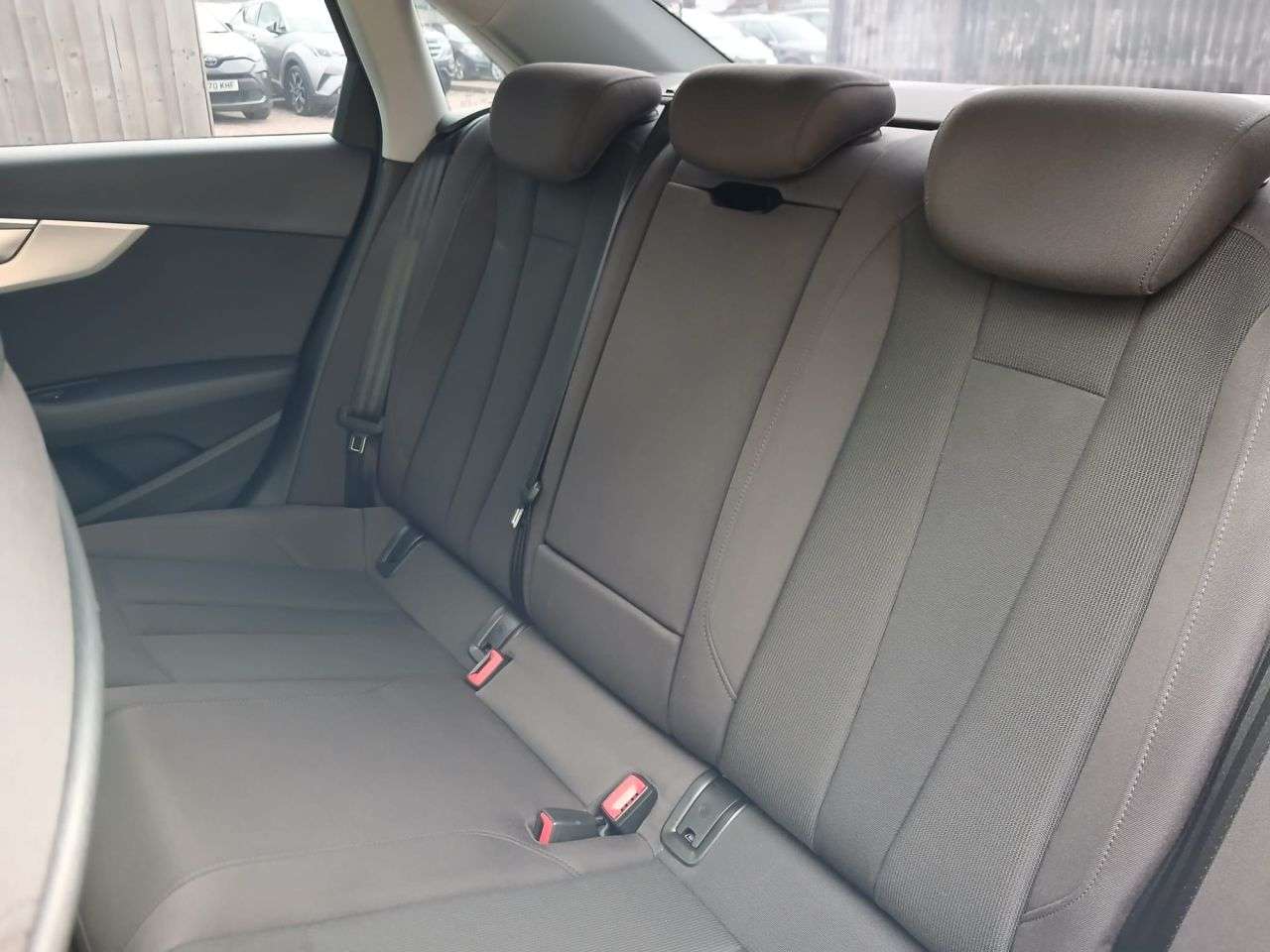 2016 AUDI A4 2016 AUDI A4