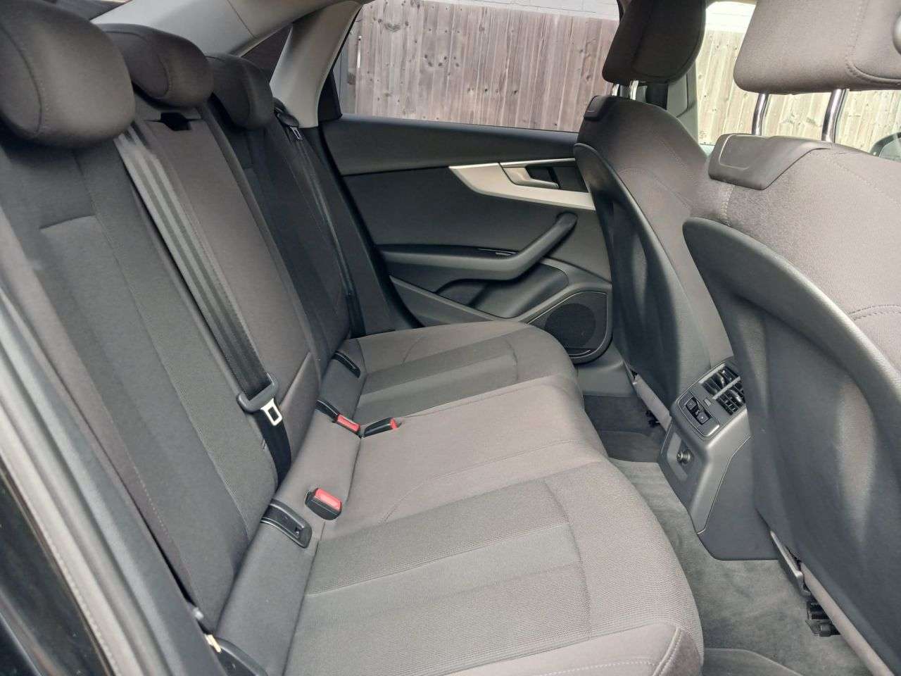 2016 AUDI A4 2016 AUDI A4