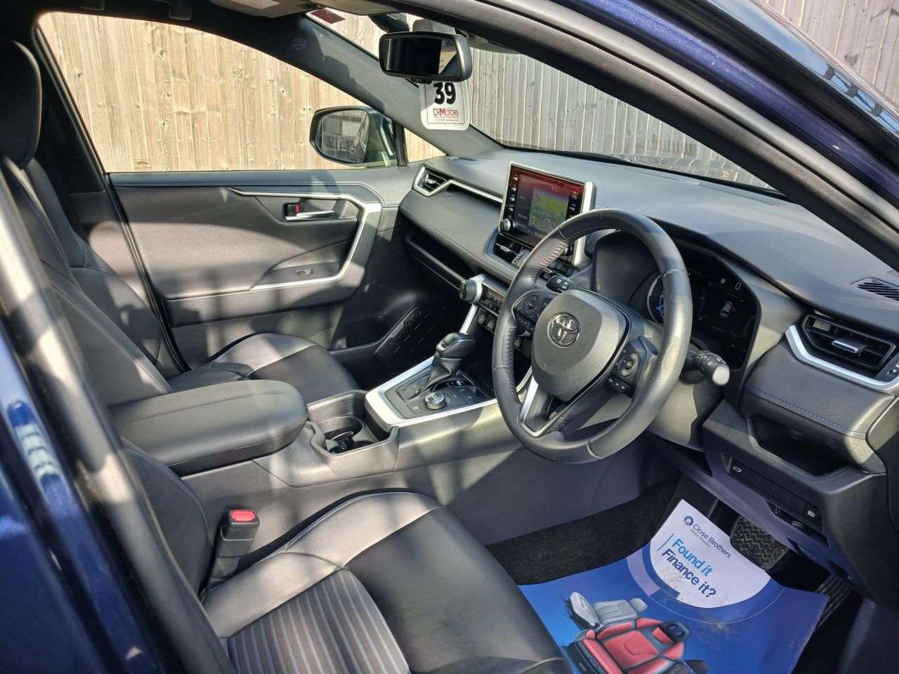 A 2019 TOYOTA RAV4 2.5 VVT-h Dynamic SUV 5dr Petrol Hybrid CVT 4WD Euro 6 (s/s) (222 ps) + SAT A 2019 TOYOTA RAV4 2.5 VVT-h Dynamic SUV 5dr Petrol Hybrid CVT 4WD Euro 6 (s/s) (222 ps) + SAT