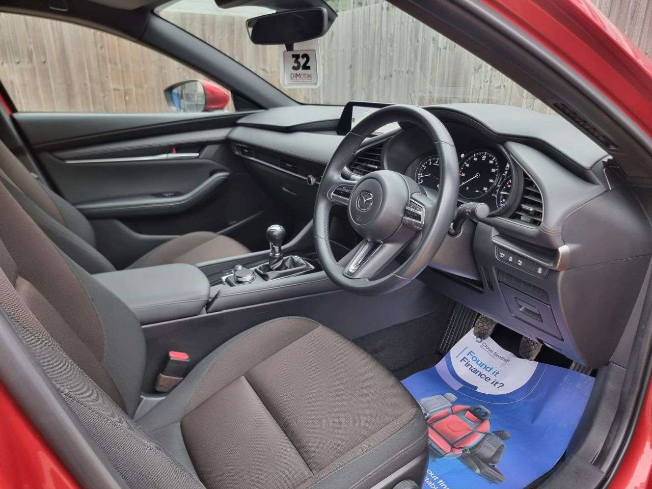 A 2021 MAZDA MAZDA3 2.0 e-SKYACTIV-G MHEV SE-L Hatchback 5dr Petrol Manual Euro 6 (s/s) (122 ps A 2021 MAZDA MAZDA3 2.0 e-SKYACTIV-G MHEV SE-L Hatchback 5dr Petrol Manual Euro 6 (s/s) (122 ps
