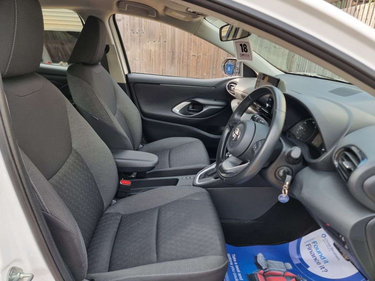 2022 TOYOTA YARIS 2022 TOYOTA YARIS
