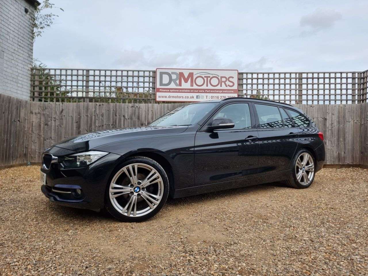 A 2016 BMW 3 SERIES 2.0 320d ED Sport Touring 5dr Diesel Manual Euro 6 (s/s) (163 ps) + SAT NAV A 2016 BMW 3 SERIES 2.0 320d ED Sport Touring 5dr Diesel Manual Euro 6 (s/s) (163 ps) + SAT NAV