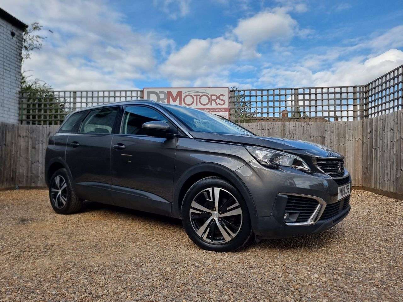 2019 PEUGEOT 5008 2019 PEUGEOT 5008