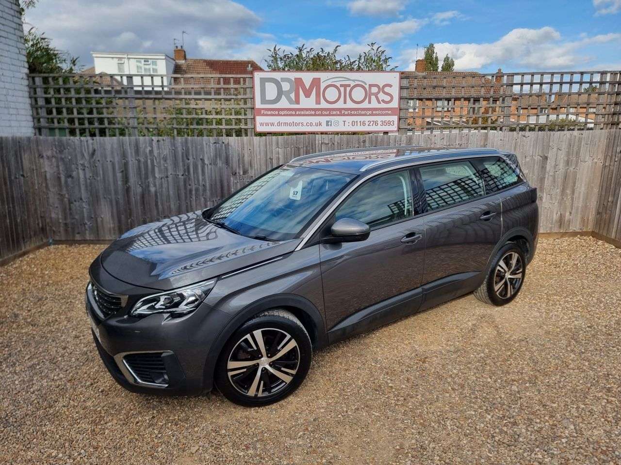 2019 PEUGEOT 5008 2019 PEUGEOT 5008