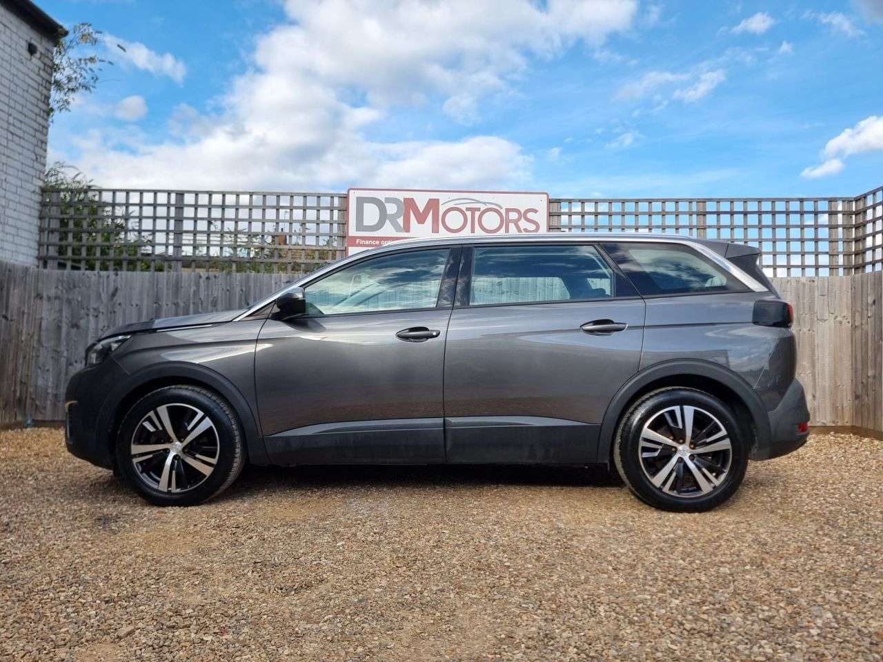 2019 PEUGEOT 5008 2019 PEUGEOT 5008