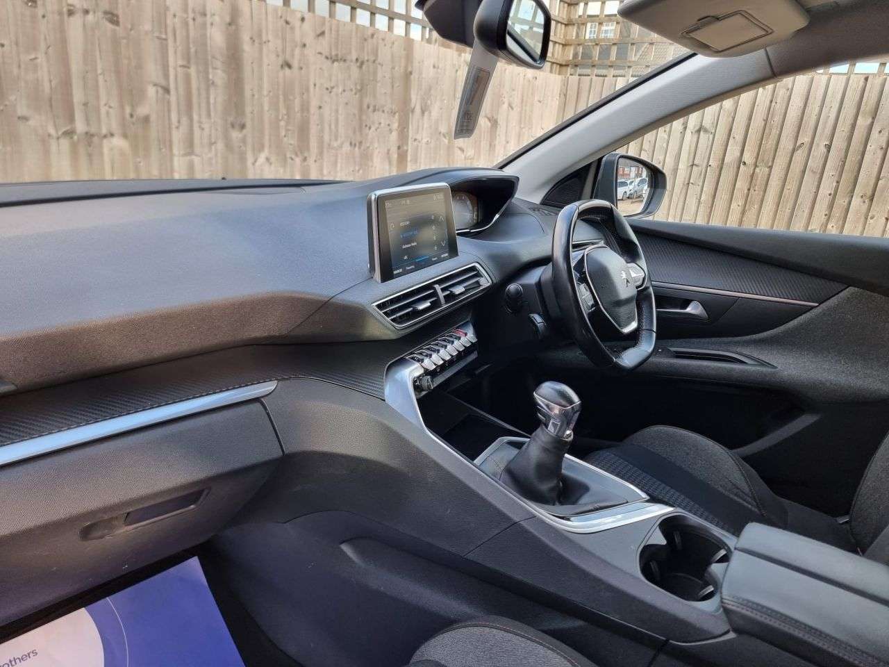 2019 PEUGEOT 5008 2019 PEUGEOT 5008