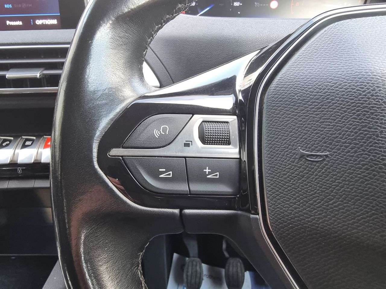 2019 PEUGEOT 5008 2019 PEUGEOT 5008